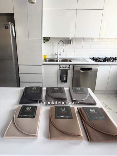 رنگه ها به ترتیب از بالا راست( توسی روشن - توسی متوسط -فیلی-شکلاتی-نسکافه ای - بژ )