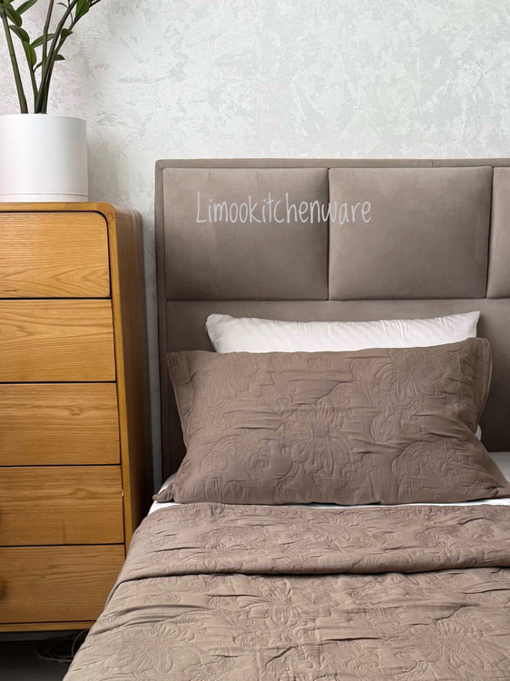 خاکی زیتونی