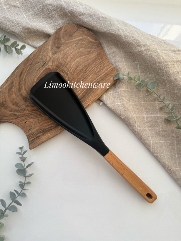 کفگیر سیلیکونی لونا